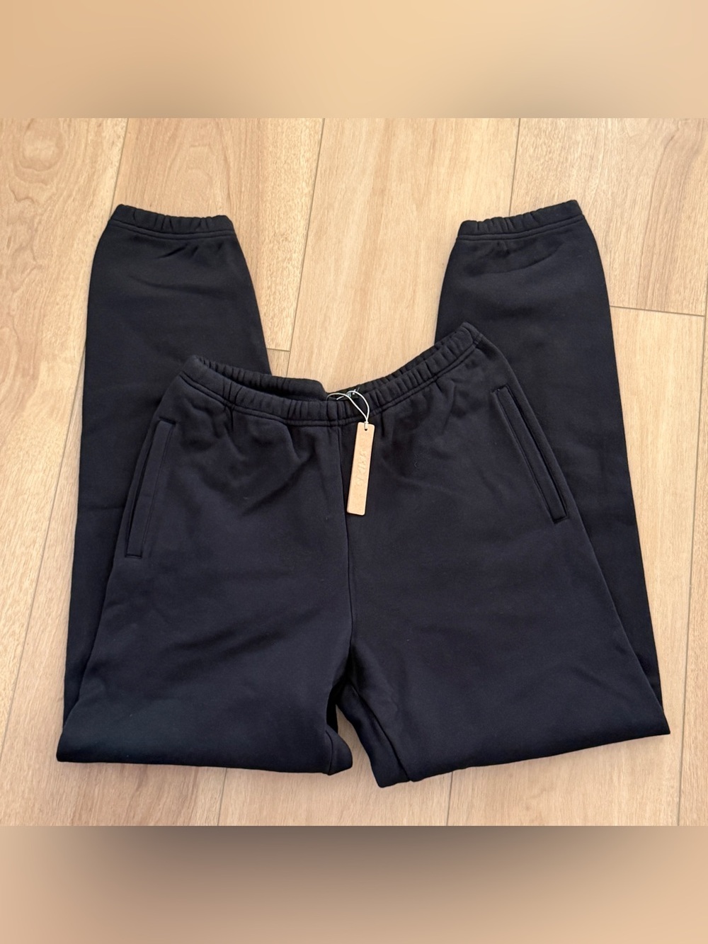 New Skims Pants M